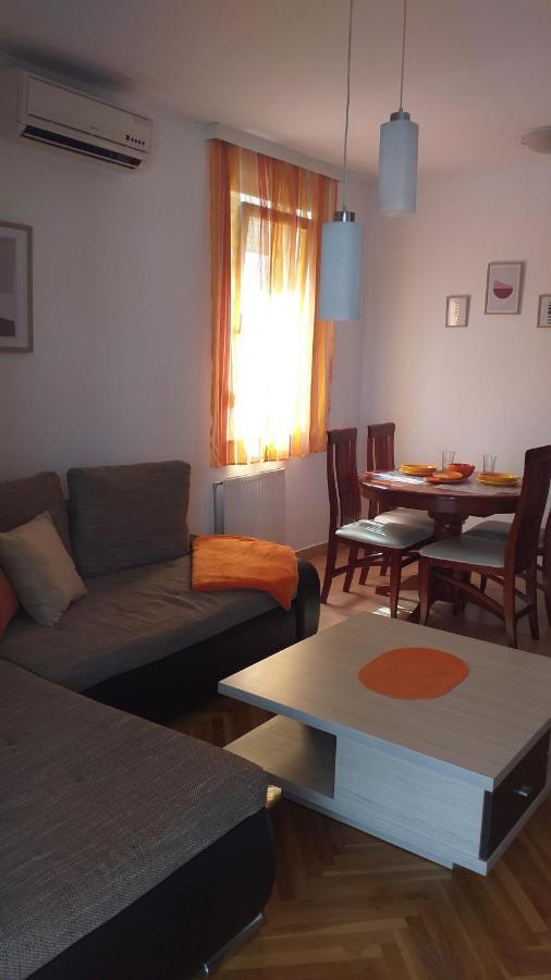 Apartman Anja Novi Sad Eksteriør billede