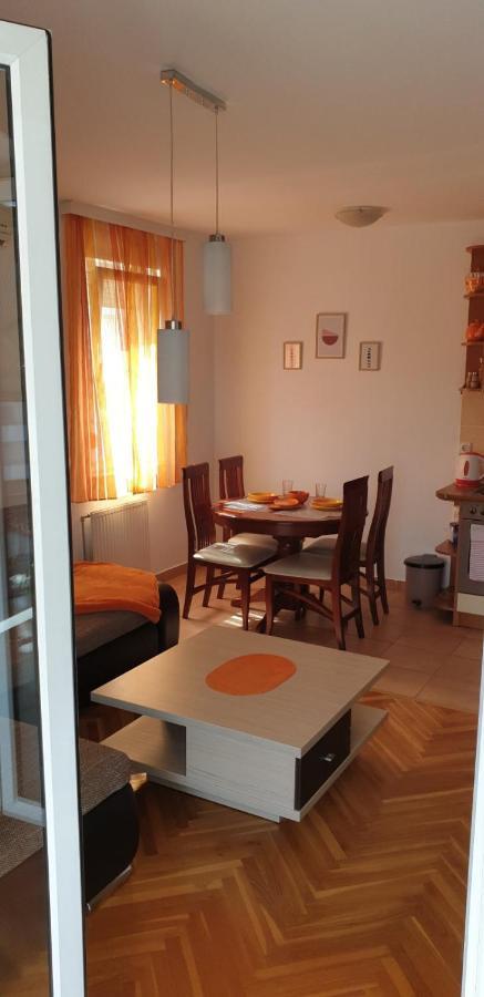 Apartman Anja Novi Sad Eksteriør billede